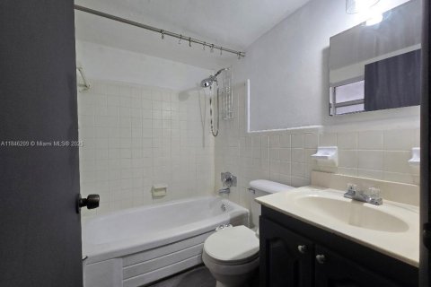 Copropriété à louer à Miami Beach, Floride: 34.37 m2 № 1842935 - photo 14