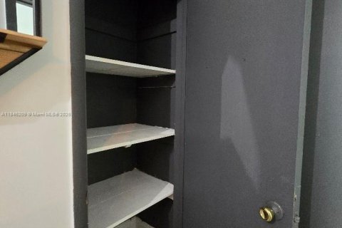 Copropriété à louer à Miami Beach, Floride: 34.37 m2 № 1842935 - photo 21