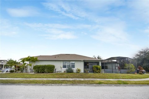 Villa ou maison à vendre à Kissimmee, Floride: 4 chambres, 206.8 m2 № 2418408 - photo 6