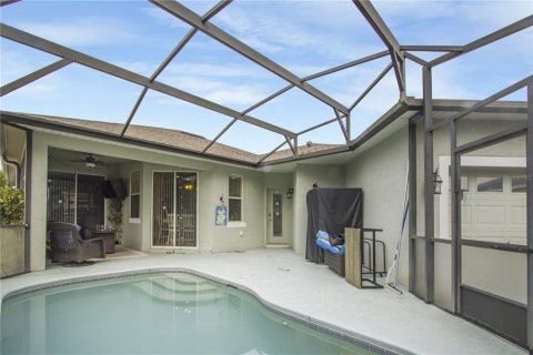 Villa ou maison à vendre à Kissimmee, Floride: 4 chambres, 206.8 m2 № 2418408 - photo 19