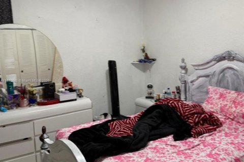 Condominio en venta en Hialeah, Florida, 3 dormitorios, 117.06 m2 № 1857058 - foto 5