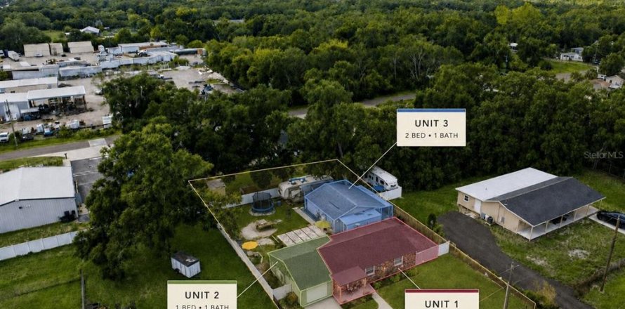 Villa ou maison à Tampa, Floride 6 chambres, 181.62 m2 № 2349187