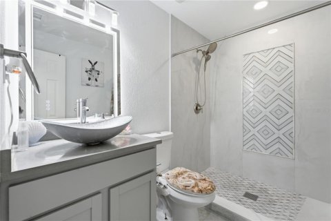 Villa ou maison à vendre à Tampa, Floride: 6 chambres, 181.62 m2 № 2349187 - photo 10