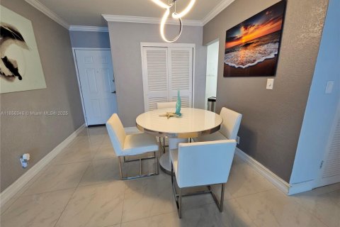 Copropriété à louer à Hollywood, Floride: 1 chambre, 69.21 m2 № 2020541 - photo 17