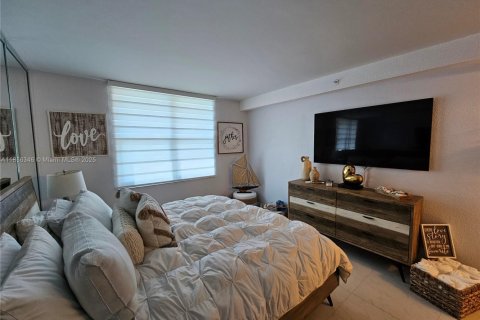 Copropriété à louer à Hollywood, Floride: 1 chambre, 69.21 m2 № 2020541 - photo 24