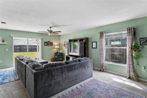 Villa ou maison à vendre à Land O' Lakes, Floride: 4 chambres, 161.74 m2 № 2148096 - photo 7