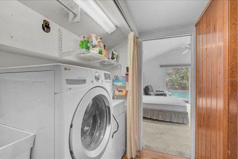 Купить виллу или дом в Сарасота, Флорида 5 комнат, 159.7м2, № 2259255 - фото 26