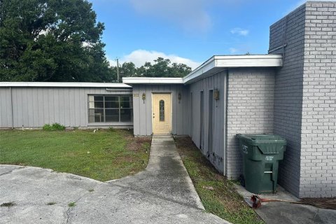 House in Lakeland, Florida 5 bedrooms, 193.42 sq.m. № 1873692 - photo 2