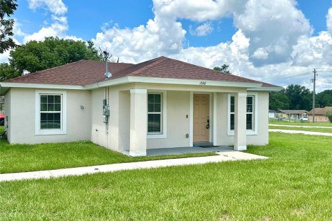 Casa en alquiler en Lakeland, Florida, 3 dormitorios, 105.44 m2 № 1915501 - foto 1