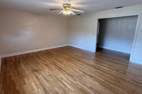 Casa en alquiler en Winter Haven, Florida, 3 dormitorios, 160.81 m2 № 1913564 - foto 4