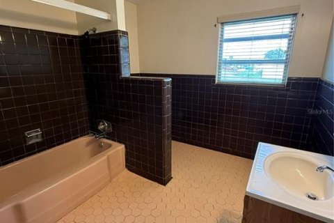 Casa en alquiler en Winter Haven, Florida, 3 dormitorios, 160.81 m2 № 1913564 - foto 9