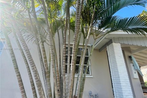 Casa en alquiler en Fort Lauderdale, Florida, 2 dormitorios, 95.13 m2 № 2026335 - foto 11