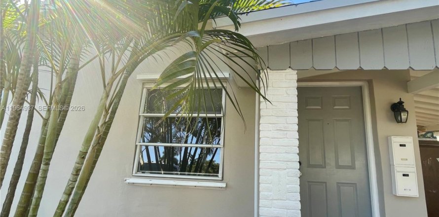 Casa en Fort Lauderdale, Florida 2 dormitorios, 95.13 m2 № 2026335