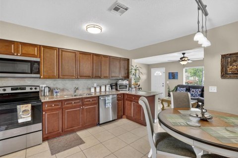 Villa ou maison à vendre à Orlando, Floride: 3 chambres, 106.37 m2 № 2109553 - photo 6