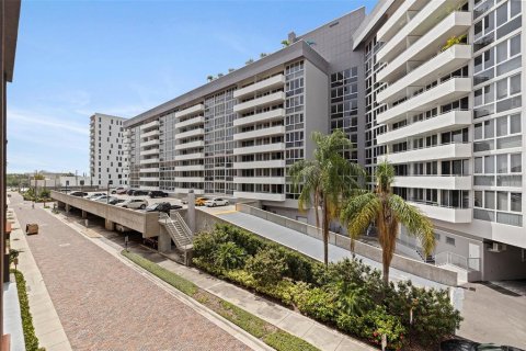 Copropriété à vendre à Saint Petersburg, Floride: 2 chambres, 104.79 m2 № 1781412 - photo 16