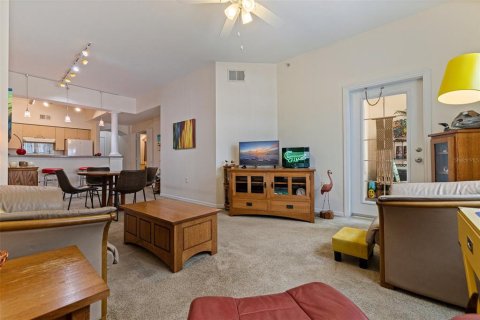 Copropriété à vendre à Saint Petersburg, Floride: 2 chambres, 104.79 m2 № 1781412 - photo 12