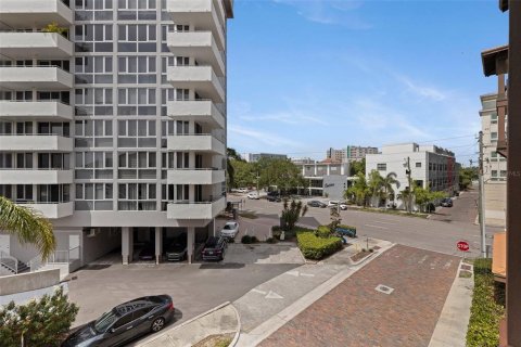 Copropriété à vendre à Saint Petersburg, Floride: 2 chambres, 104.79 m2 № 1781412 - photo 17