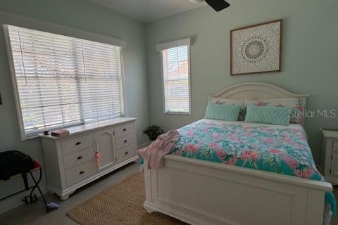 House in Sarasota, Florida 3 bedrooms, 149.57 sq.m. № 1675464 - photo 14