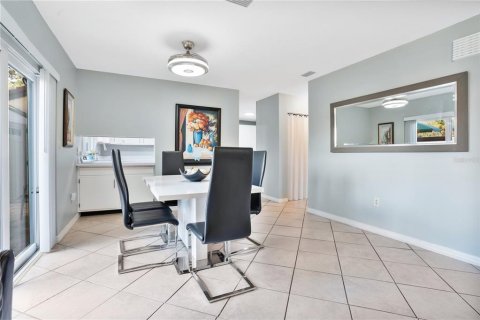 Touwnhouse à louer à Kissimmee, Floride: 3 chambres, 147.34 m2 № 2415078 - photo 9