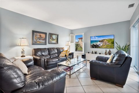 Touwnhouse à louer à Kissimmee, Floride: 3 chambres, 147.34 m2 № 2415078 - photo 6
