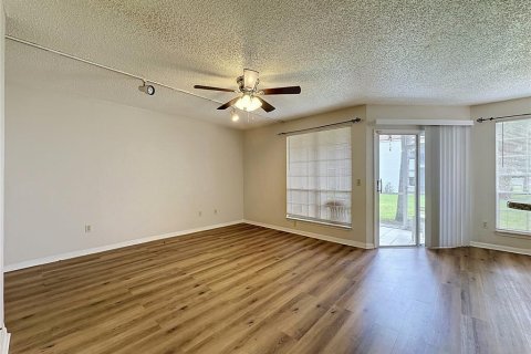 Condominio en alquiler en Orlando, Florida, 2 dormitorios, 100.33 m2 № 2224673 - foto 4