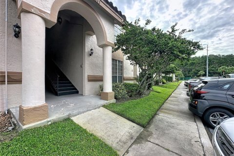 Condominio en alquiler en Orlando, Florida, 2 dormitorios, 100.33 m2 № 2224673 - foto 2