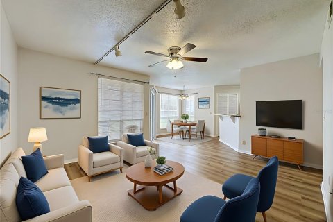 Condominio en alquiler en Orlando, Florida, 2 dormitorios, 100.33 m2 № 2224673 - foto 3