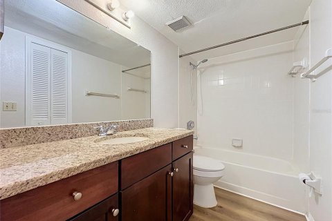 Condominio en alquiler en Orlando, Florida, 2 dormitorios, 100.33 m2 № 2224673 - foto 20
