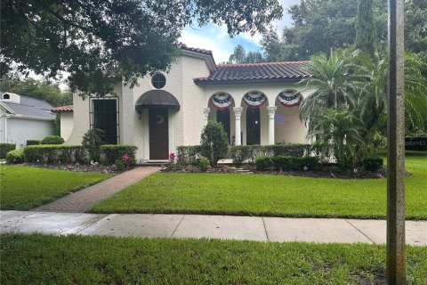 Villa ou maison à louer à Celebration, Floride: 4 chambres, 297.29 m2 № 1800547 - photo 1