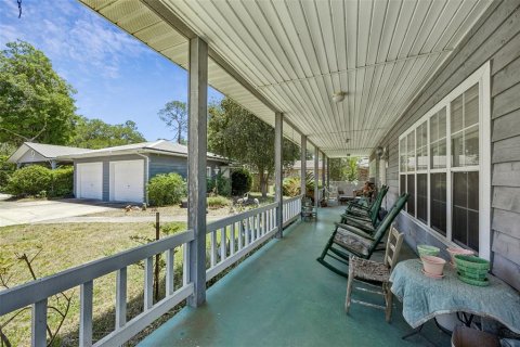 House in Hampton, Florida 4 bedrooms, 321.07 sq.m. № 2202163 - photo 8