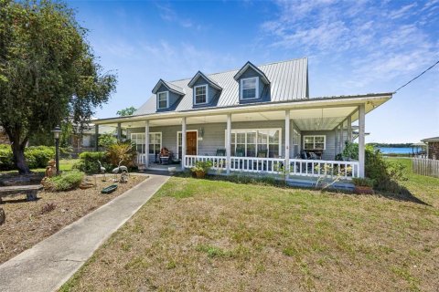 House in Hampton, Florida 4 bedrooms, 321.07 sq.m. № 2202163 - photo 5