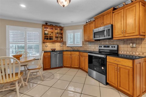 Casa en venta en Pembroke Pines, Florida, 4 dormitorios, 233.46 m2 № 2417420 - foto 12