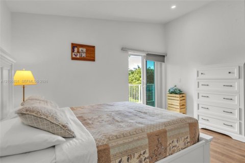 Casa en venta en Pembroke Pines, Florida, 4 dormitorios, 233.46 m2 № 2417420 - foto 22