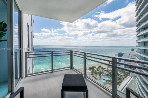 Copropriété à louer à Hollywood, Floride: 2 chambres, 200.39 m2 № 2046029 - photo 11
