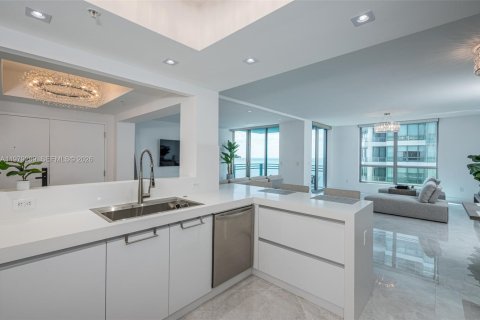 Copropriété à louer à Hollywood, Floride: 2 chambres, 200.39 m2 № 2046029 - photo 9