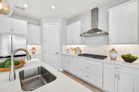 Casa en venta en Dade City, Florida, 4 dormitorios, 215.81 m2 № 2109371 - foto 6