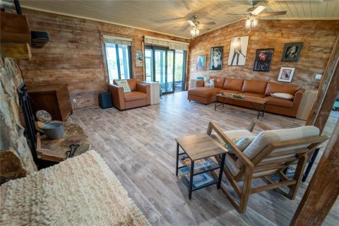 House in Winter Haven, Florida 3 bedrooms, 163.69 sq.m. № 1634406 - photo 9