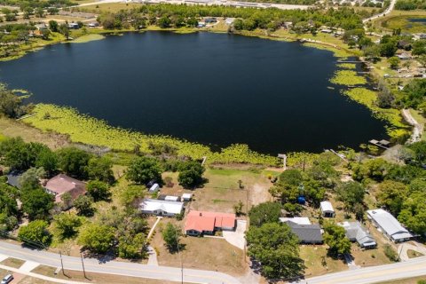 House in Winter Haven, Florida 3 bedrooms, 163.69 sq.m. № 1634406 - photo 4