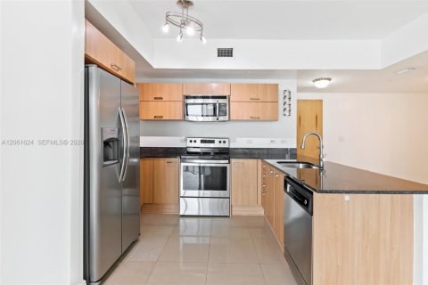 Condominio en venta en Miami, Florida, 2 dormitorios, 95.69 m2 № 2246808 - foto 4