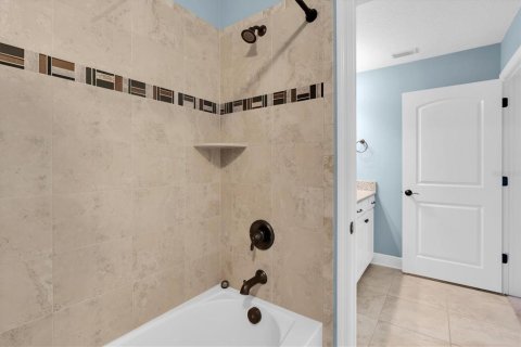Villa ou maison à vendre à Odessa, Floride: 4 chambres, 242.1 m2 № 2209521 - photo 29