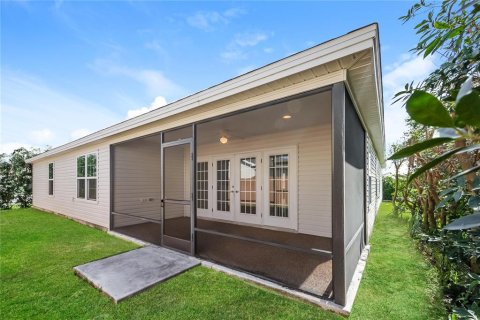 House in The Villages, Florida 4 bedrooms, 185.9 sq.m. № 1551544 - photo 13