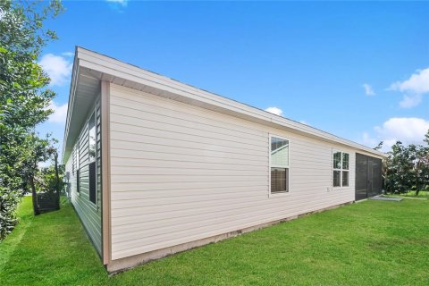 House in The Villages, Florida 4 bedrooms, 185.9 sq.m. № 1551544 - photo 14
