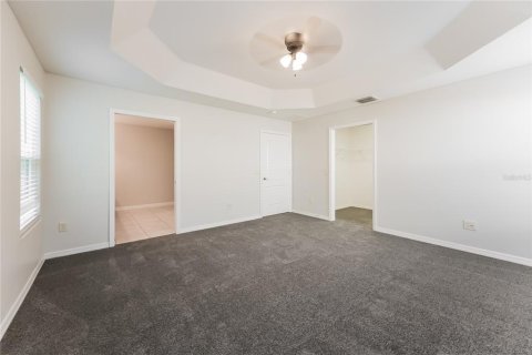 House in The Villages, Florida 4 bedrooms, 185.9 sq.m. № 1551544 - photo 6