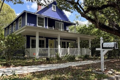 House in Brooksville, Florida 4 bedrooms, 256.22 sq.m. № 2285210