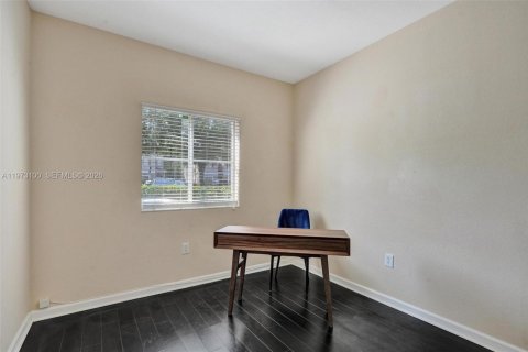 Touwnhouse à vendre à Tamarac, Floride: 3 chambres, 141.95 m2 № 2052686 - photo 20