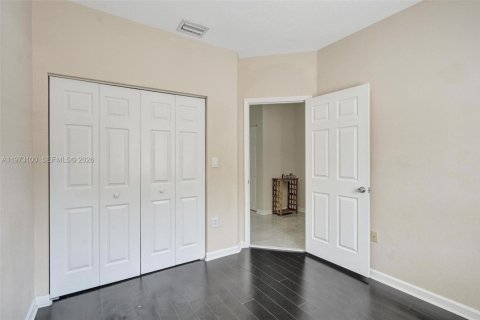 Touwnhouse à vendre à Tamarac, Floride: 3 chambres, 141.95 m2 № 2052686 - photo 22