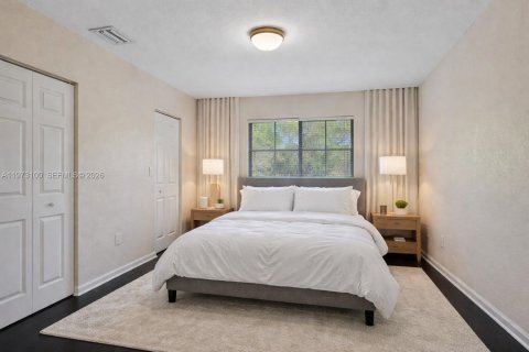 Touwnhouse à vendre à Tamarac, Floride: 3 chambres, 141.95 m2 № 2052686 - photo 8