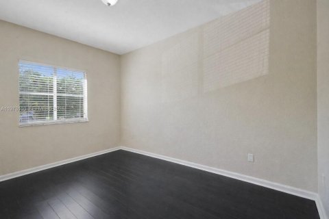 Touwnhouse à vendre à Tamarac, Floride: 3 chambres, 141.95 m2 № 2052686 - photo 21