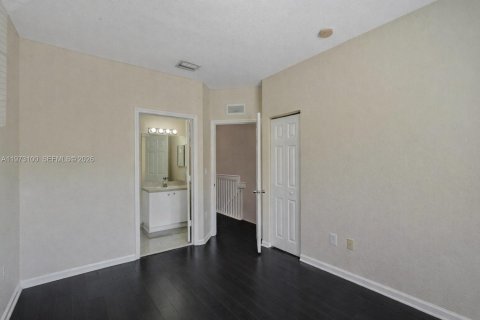 Touwnhouse à vendre à Tamarac, Floride: 3 chambres, 141.95 m2 № 2052686 - photo 14