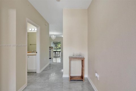 Touwnhouse à vendre à Tamarac, Floride: 3 chambres, 141.95 m2 № 2052686 - photo 7